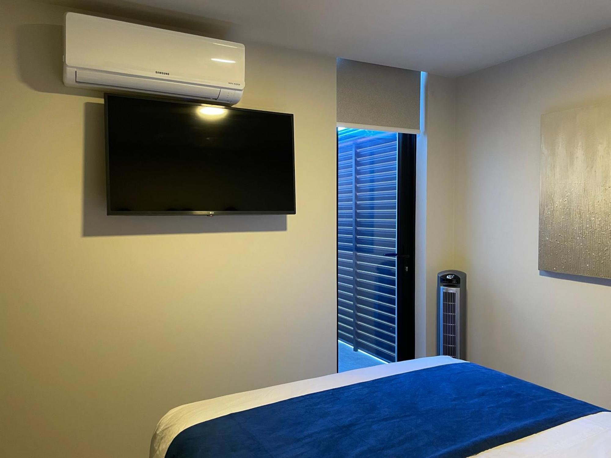 Cozy Apartment With Terrace, Sj Cosmopolitan Tower #402 San José Buitenkant foto
